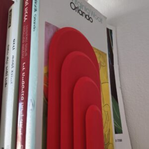 Moderne boog Boekensteun